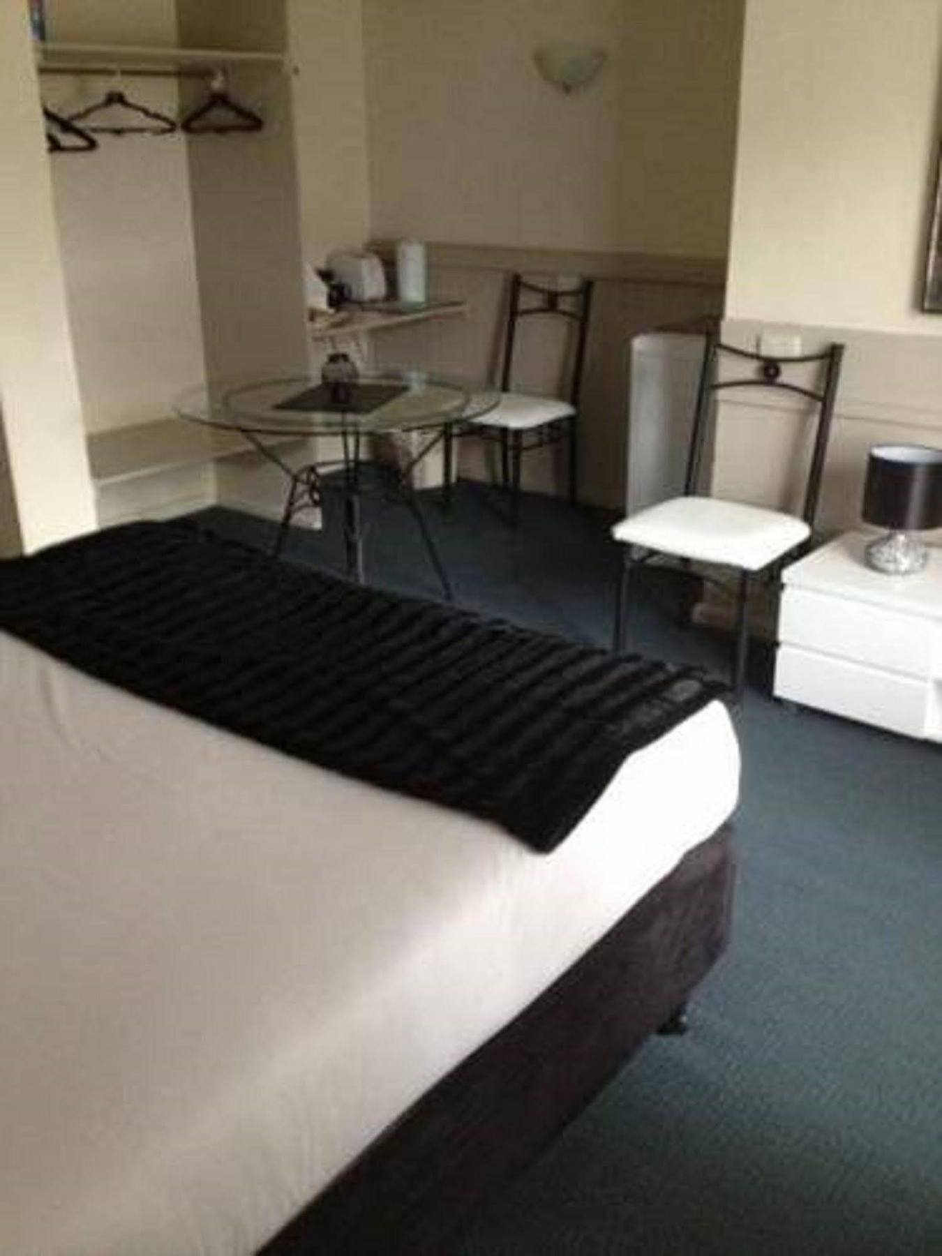 Stawell'S London Motor Inn Zewnętrze zdjęcie