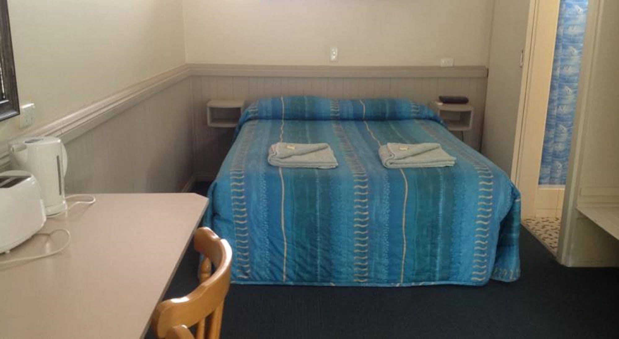 Stawell'S London Motor Inn Zewnętrze zdjęcie